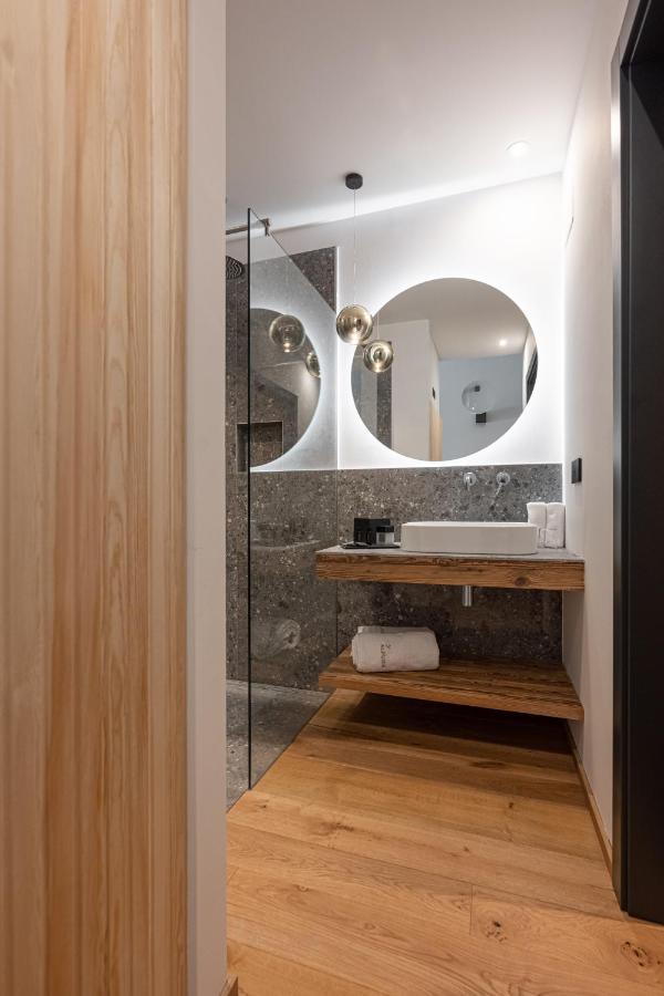 Alpuris - Your Boutique Suite - Hotel B&B Cavalese Esterno foto