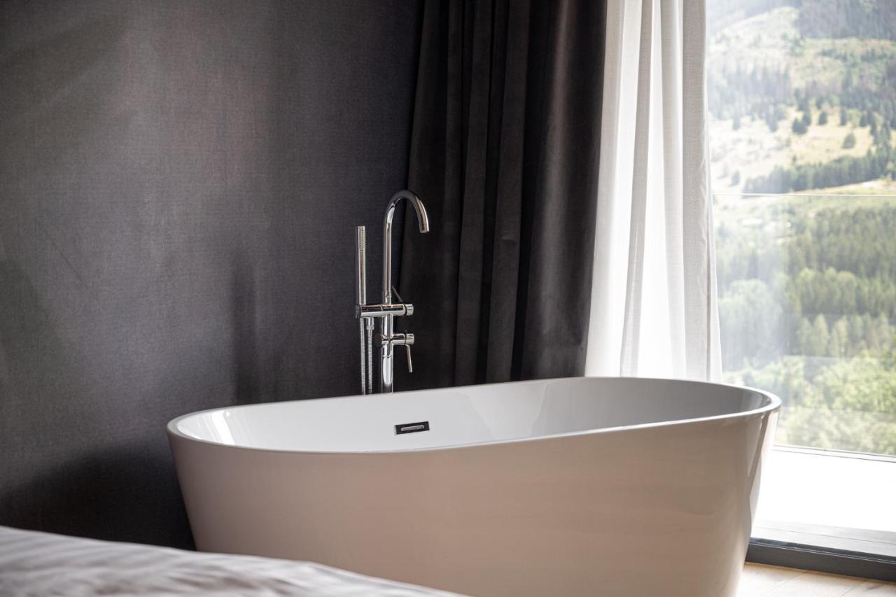 Alpuris - Your Boutique Suite - Hotel B&B Cavalese Esterno foto