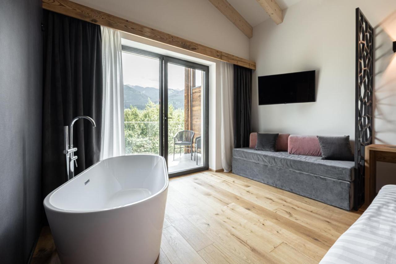 Alpuris - Your Boutique Suite - Hotel B&B Cavalese Esterno foto